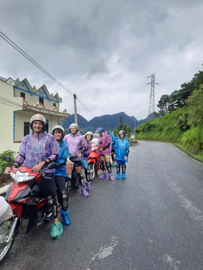 Hg Hostel Provide Tours & Motorbikes 하 기앙 외부 사진